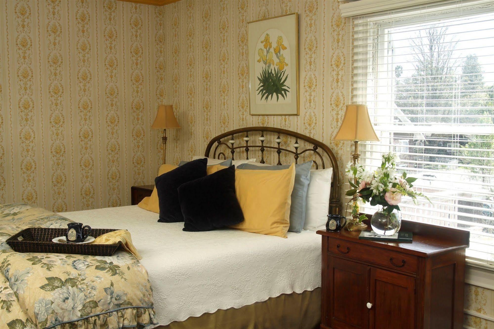 Beazley House Apartment นาปา ภายนอก รูปภาพ